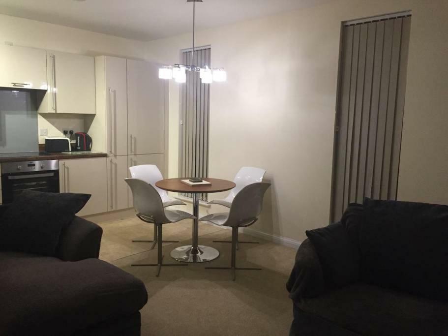 Flat 2 Leilighet Street Eksteriør bilde